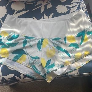 Oiselle Mac Roga Shorts